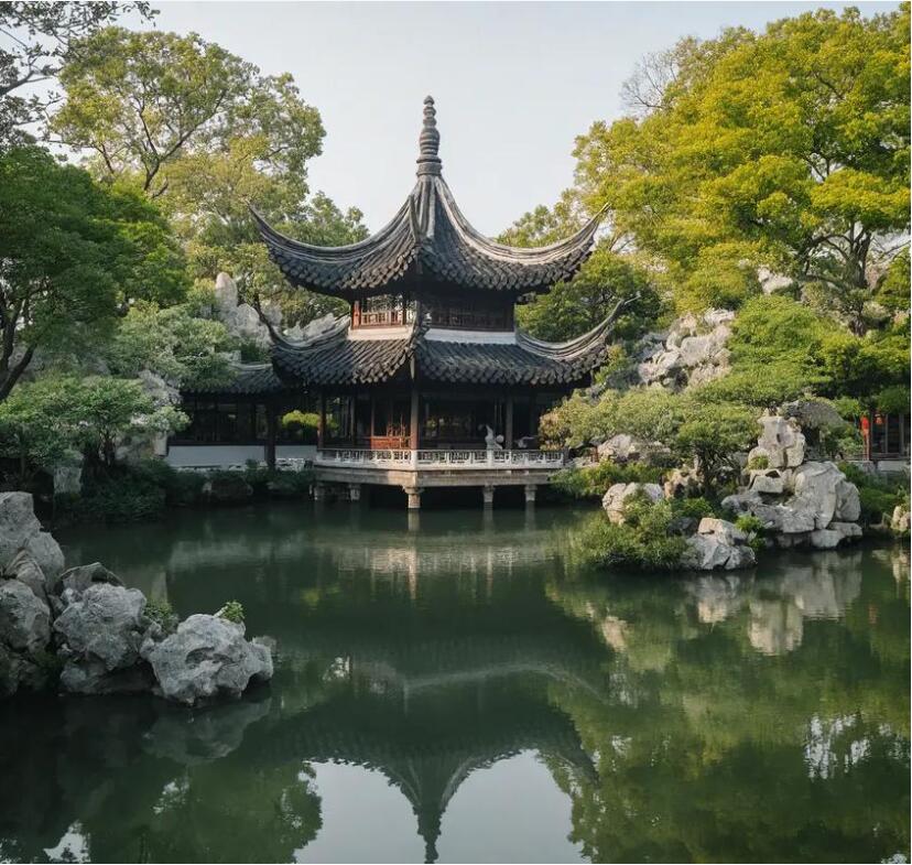 梁园区狼狈餐饮有限公司